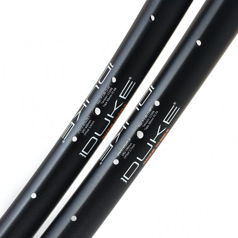 DUKE Juego de Aros Fury Star 6TERS 28 / 32 :: 29'' 32H Asimétrico Aluminio