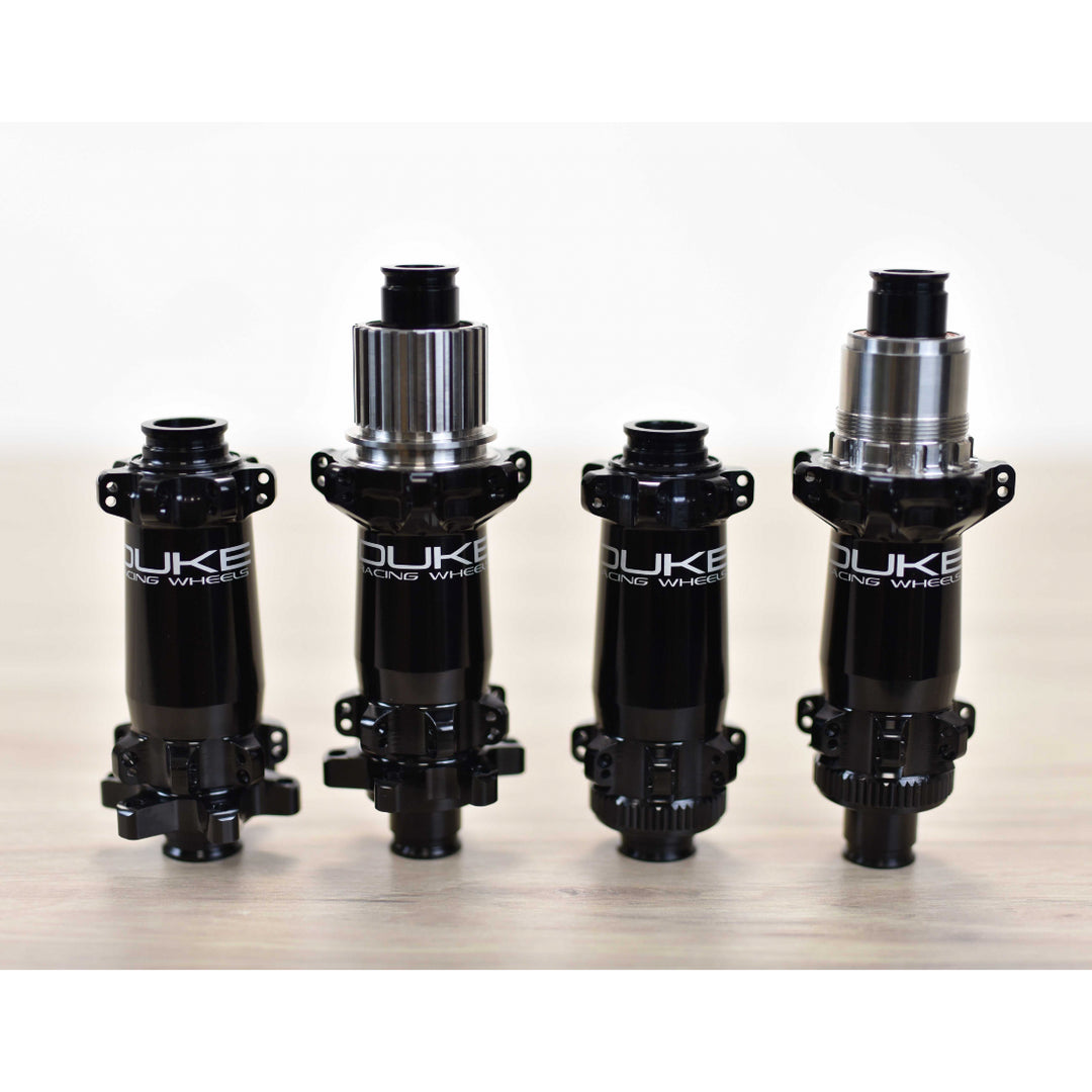 DUKE MADMAX Buje Delantero · IS SP 110X15 BOOST 28H Negro